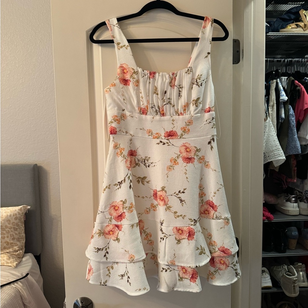Mi ami white floral mini dress